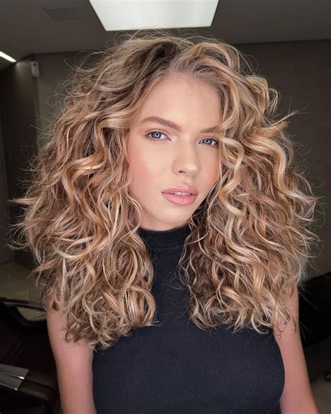 blonde curly hair|Blonde Curly Hair: 20 Looks for 2024 .